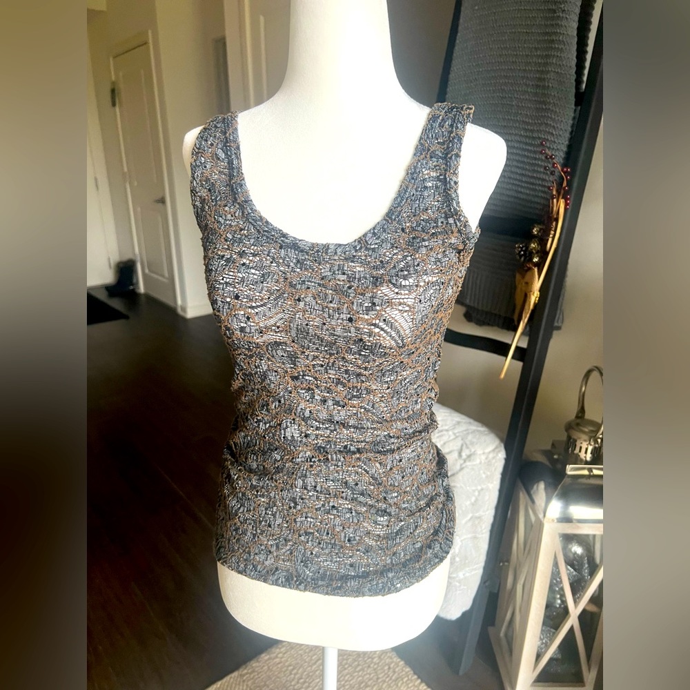Buckle S shimmery knit tank top
